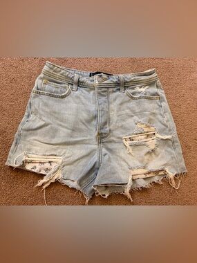 Hollister Light Wash Distressed Denim Shorts with Floral Patch